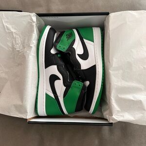 Nike Air Jordan 1 Retro High OG Box in Black and Green